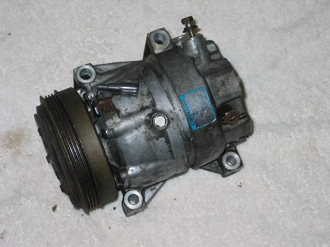http://img.photobucket.com/albums/v216/JDMHippo/Parts%20For%20Sale/KAACCompressor.jpg