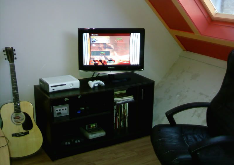 myroom1.jpg