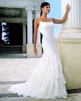 bridal gown with fishtail