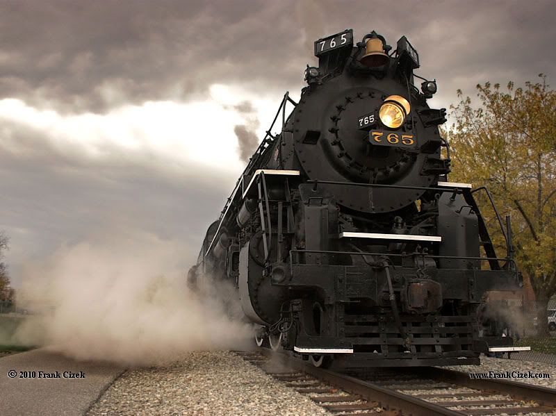 IMAGE: http://img.photobucket.com/albums/v218/PhotosGuy/2010%20Misc/Nickel-Plate-765_10-23-10_0726-02.jpg