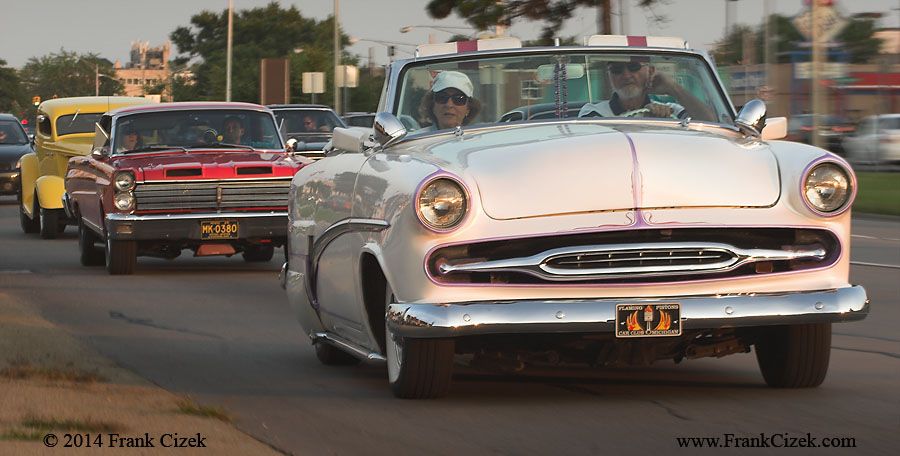 IMAGE: http://img.photobucket.com/albums/v218/PhotosGuy/2014%20Pre-Cruise/Pre-Cruise_8-9-14_0071-01.jpg 