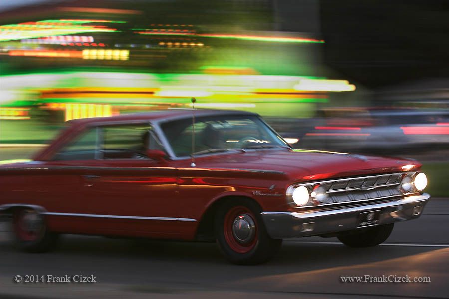 IMAGE: http://img.photobucket.com/albums/v218/PhotosGuy/2014%20Pre-Cruise/Pre-Cruise_ISO800_7-28-14_0237.jpg 
