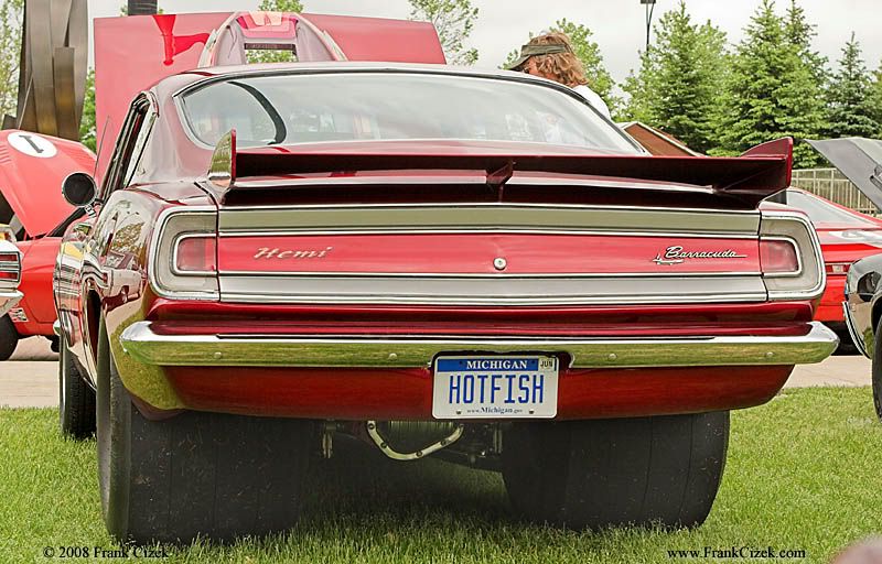 IMAGE: http://img.photobucket.com/albums/v218/PhotosGuy/Carz%202008/68-Plym-Cuda-426-Don_0073.jpg?t=1214662264