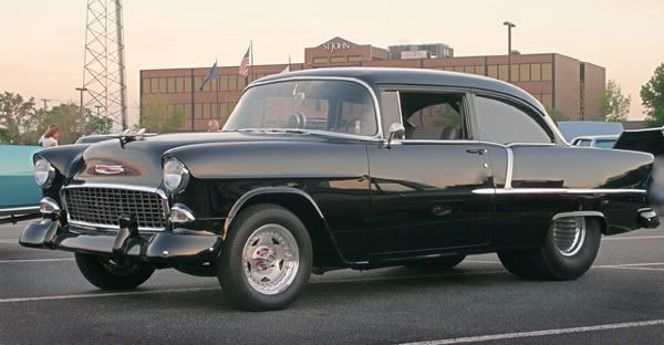 IMAGE: http://img.photobucket.com/albums/v218/PhotosGuy/Forum%20Junk/55_Chevy_L_original_21.jpg