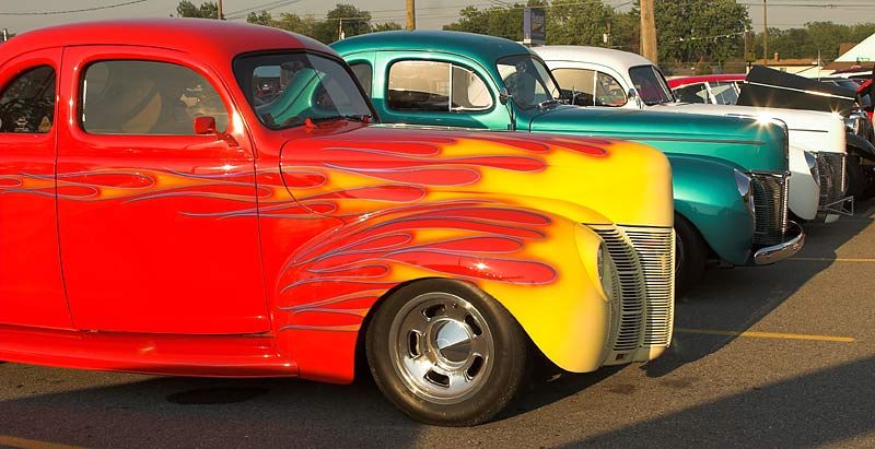 IMAGE: http://img.photobucket.com/albums/v218/PhotosGuy/Temporary%20Cars%2007/40-Fords_0385.jpg?t=1188359739