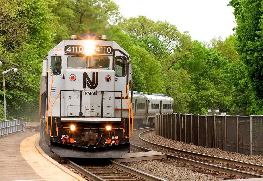 IMAGE: http://img.photobucket.com/albums/v218/tushykushy/4110.jpg