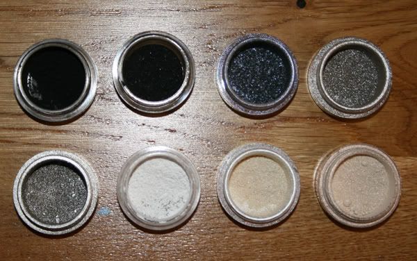 blacknwhitepigments.jpg