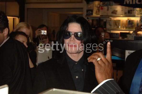 MJ_Harrods_1012_002.jpg