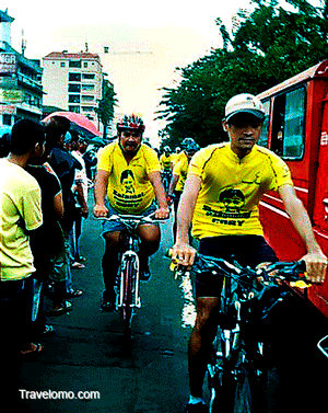 Riders in Yellow Riders in Yellow