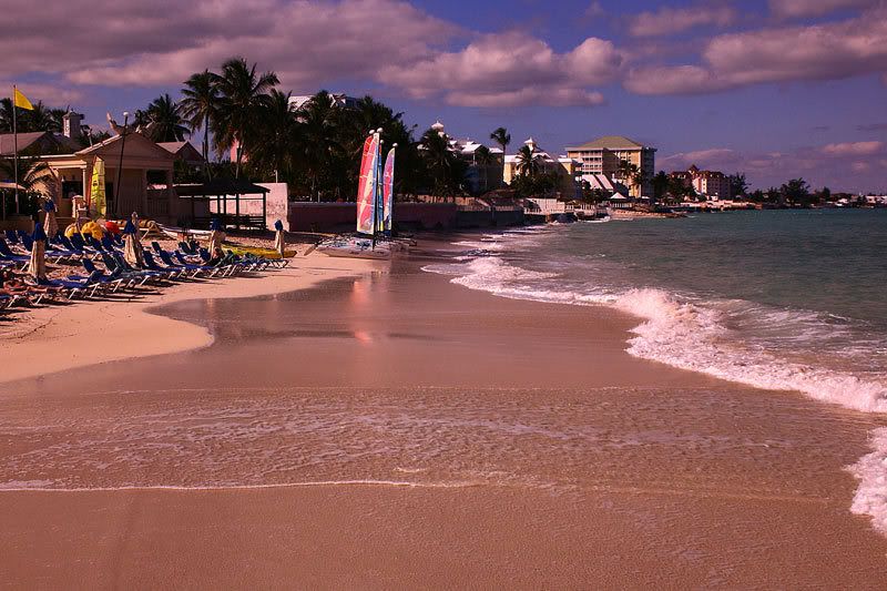 IMAGE: http://img.photobucket.com/albums/v220/AnnGay/Beaches.jpg