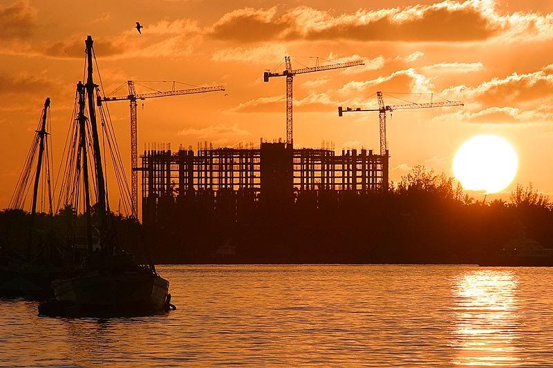 IMAGE: http://img.photobucket.com/albums/v220/AnnGay/Sunrise0001.jpg