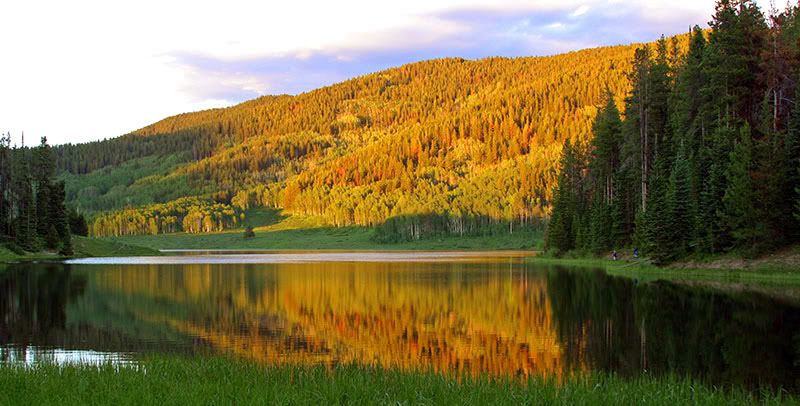 IMAGE: http://img.photobucket.com/albums/v220/AnnGay/sunset-on-pearl-lake-two.jpg