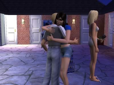 158_Padme_hugs_Guest.jpg