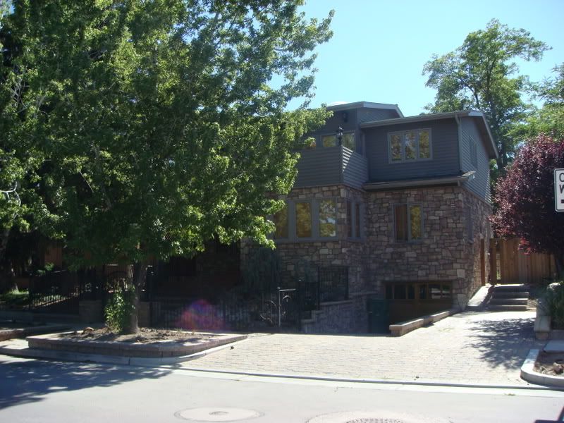 Reno A Saturday morning stroll around Newlands Manor SkyscraperPage