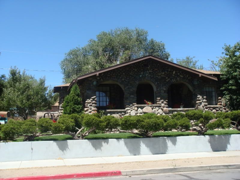 Reno A Saturday morning stroll around Newlands Manor SkyscraperPage