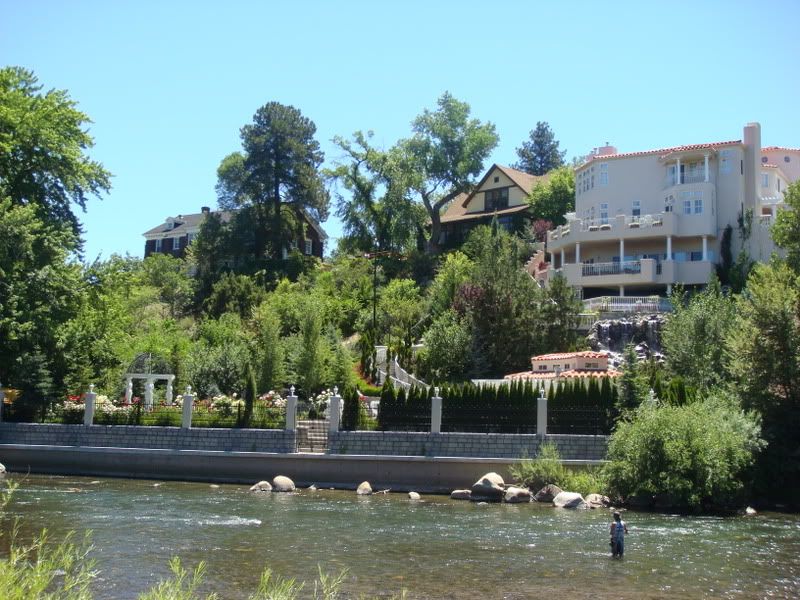 Reno A Saturday morning stroll around Newlands Manor SkyscraperPage