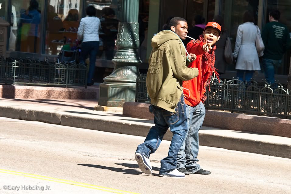 IMAGE: http://img.photobucket.com/albums/v222/gheb88/Chicago%20River%20Dyeing/IMG_9364.jpg