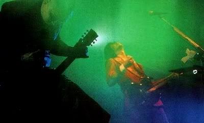 Corgan and Iha belting it out!!