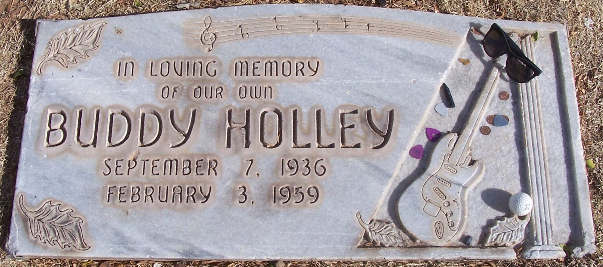 [Image: Buddy_holley_headstone.jpg]