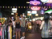 The epi-center of tourists in Bangkok- Kao San Rd 