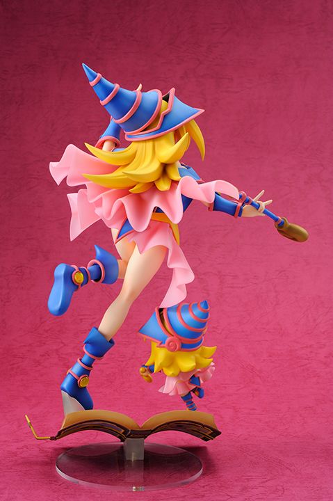 AMAKUNI Yu-Gi-Oh! Duel Monsters Dark Magician Girl pre-painted PVC Statue official image 01