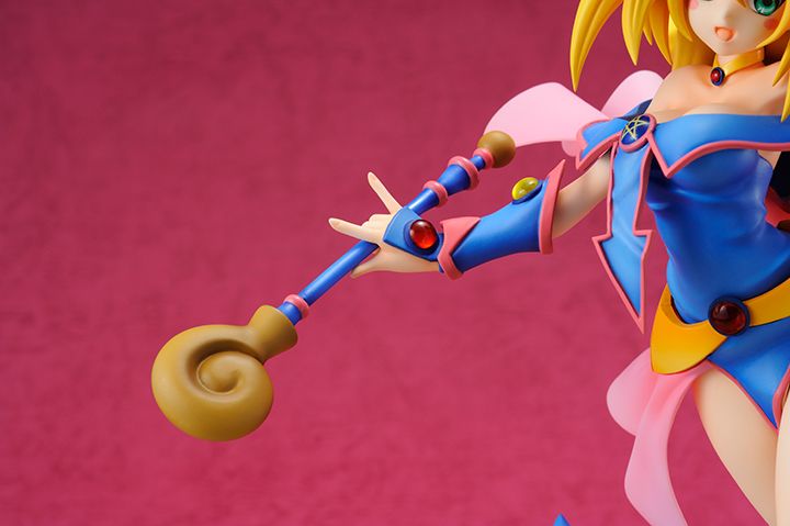 AMAKUNI Yu-Gi-Oh! Duel Monsters Dark Magician Girl pre-painted PVC Statue official image 06