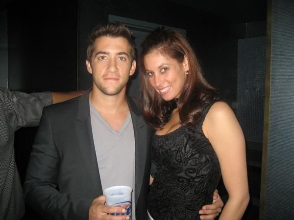 l_01fbd2906ccd3d5088ecc9305e41af64.jpg Jonathan Togo picture by pauchet
