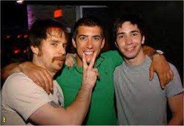l_fb1d1bb8afc60e8719c37d4b5a53fca9.jpg Jonathan Togo picture by pauchet