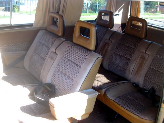 http://img.photobucket.com/albums/v225/mrvw061/vw%20stuff/fred/insiderearseats.jpg