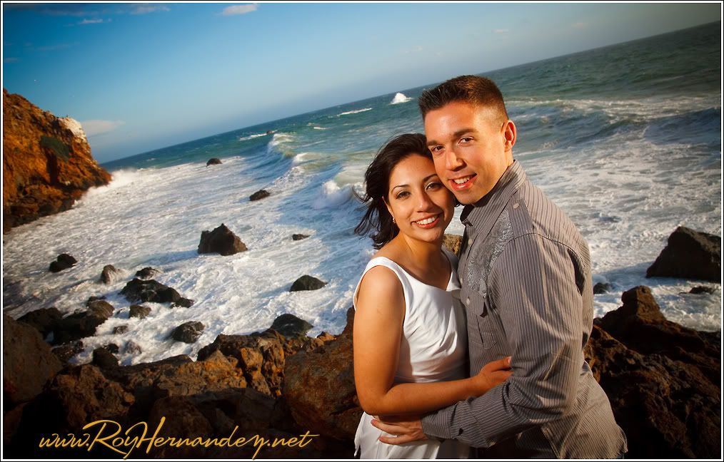 Engagement Session in Zuma Beach by Roy Photographer