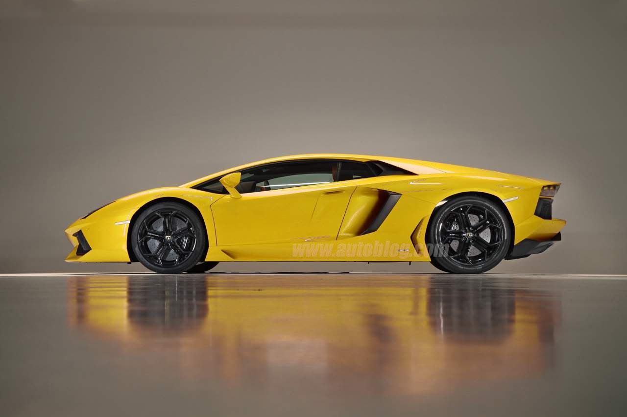 yellow lamborghini transformer