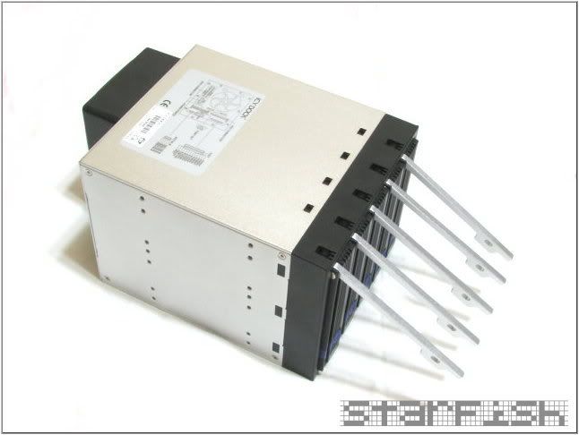 sata-box-13.jpg