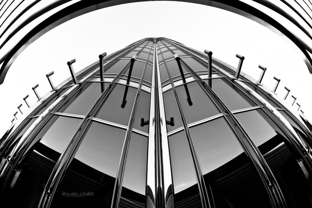 IMAGE: http://img.photobucket.com/albums/v229/Bad95killer/Photos/BurjKhalifaUAEsmall_zpsd80fa70a.jpg