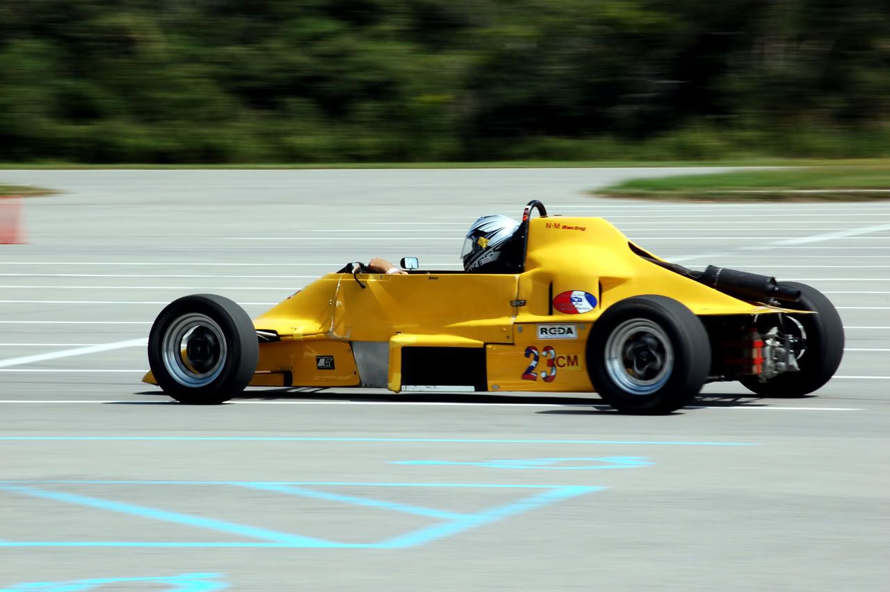 http://img.photobucket.com/albums/v230/zg326/autocross/anotherformula.jpg?t=1226957028