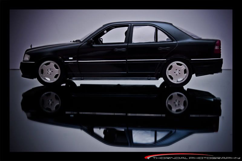 IMAGE: http://img.photobucket.com/albums/v232/DemonEscortS/Photography/DSC_0077.jpg