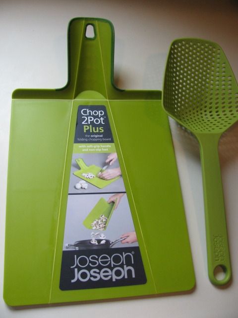 Image: http://img.photobucket.com/albums/v232/Ronald44/really%20misc%20stuff/IMG_4946_zpszefxdwfj.jpg