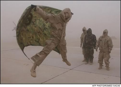 http://img.photobucket.com/albums/v233/HansvonHammer/Humor/PonchoHangGlider.jpg?t=1288874075