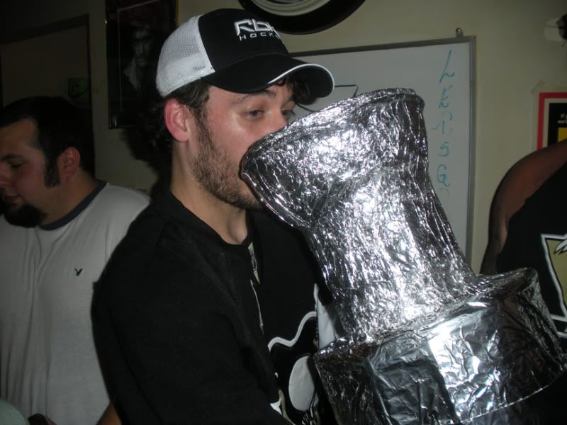 http://img.photobucket.com/albums/v233/ah665/Stanleycup09011.jpg