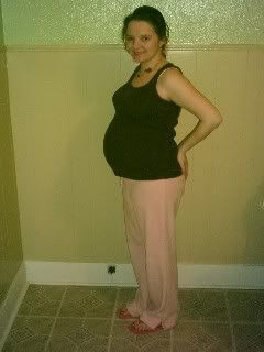 Image hotlink - 'http://img.photobucket.com/albums/v233/kevsjennifer823/20weekbellybump.jpg' Image hotlink - 'http://img.photobucket.com/albums/v233/kevsjennifer823/20weekbellybump.jpg'