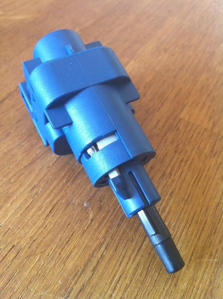 Removing lower dash (Clutch switch) GUIDE ADDED Audi TT Forum