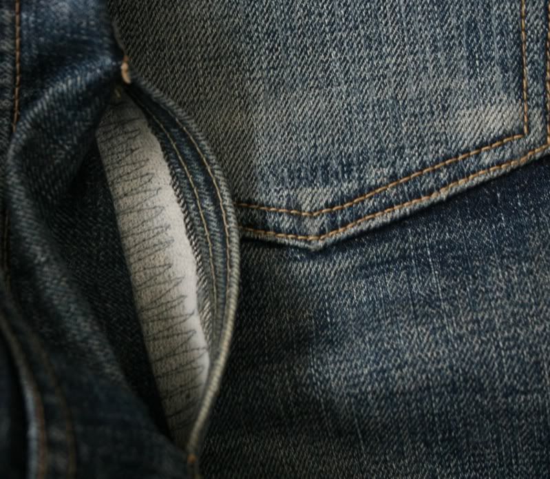 pocket_detail.jpg