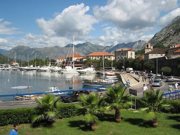 Photobucket - Video and Image Hosting