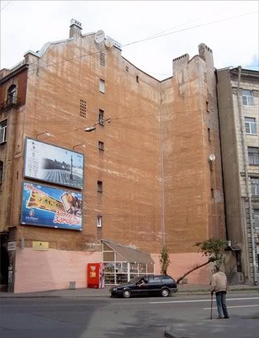 угол ул.Вишневского и Левашовского пр.