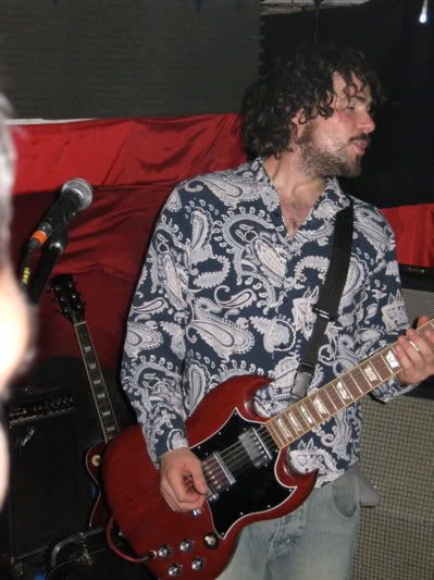 http://img.photobucket.com/albums/v236/fuzzrockerrock/IMG_0056.jpg