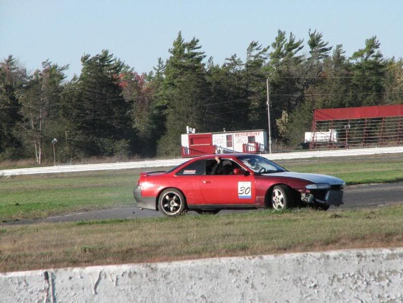 http://img.photobucket.com/albums/v236/renegade141/Nissan240sx/IMG_4483.jpg