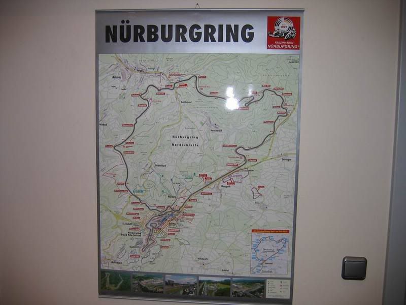 http://img.photobucket.com/albums/v237/delamaurice/Sweden/nordschleifemap-1.jpg