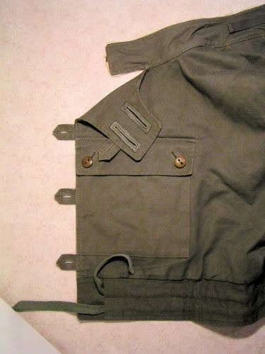 Canvas_front_pocket.jpg