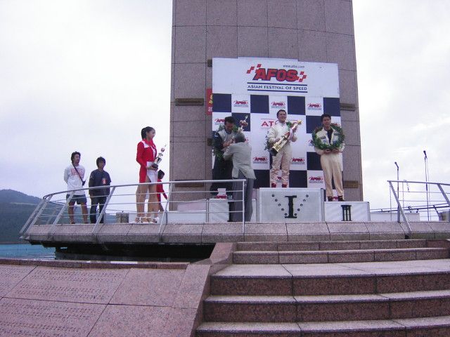 img0028podium.jpg