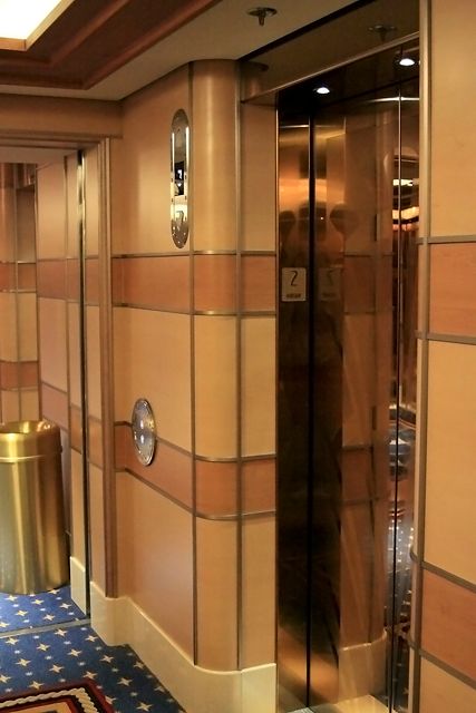 elevatordeck2.jpg