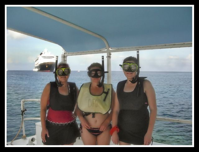 snorkelgirls2.jpg